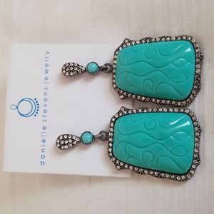 New Vintage Danielle Stevens Turquoise Crystal Earrings